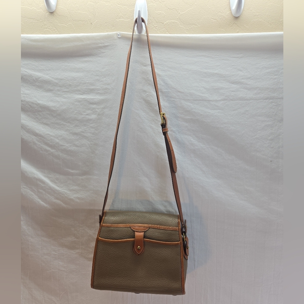 Vintage Dooney & Bourke Essex Brown Leather Beige Brown Crossbody - Picture 9 of 12